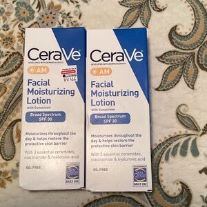 rave AM Facial Moisturizing Lotion with Sunscreen - Blue and White